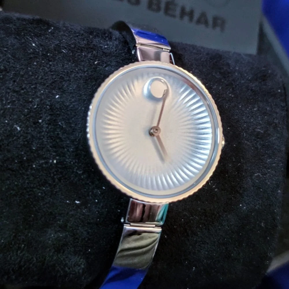 Movado Edge 28mm Swiss Made Women's Bracelet Watch Box and Papers